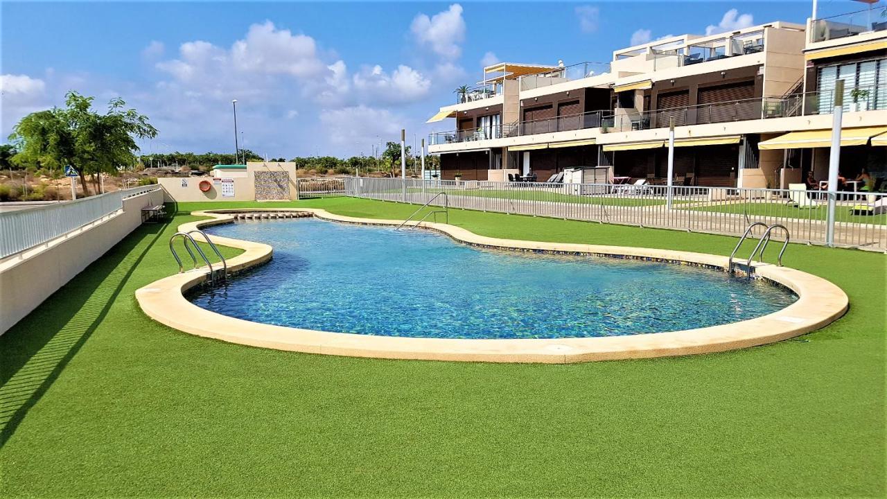 Penthouse 2 Bedrooms In Mil Palmeras Pilar de la Horadada Zewnętrze zdjęcie